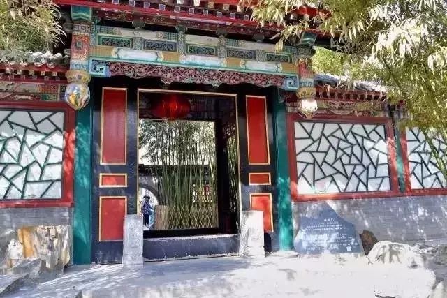 设计丨中国古建之美：门、门墩、门环、门钉、斗拱、飞檐、屋顶、马头墙